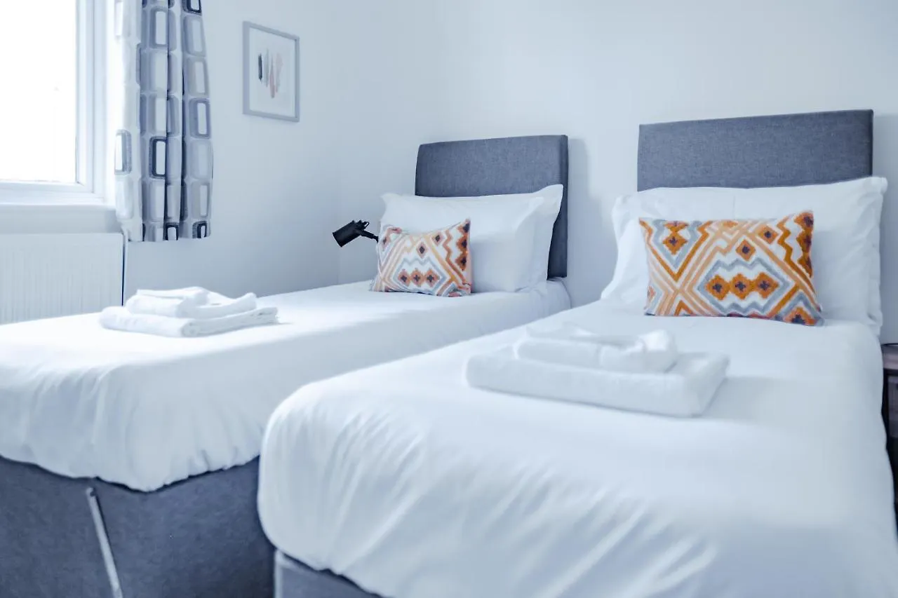 Arbury Manor - Perfect For Friends And Family Hotel Cambridge  0*, Cambridge (Cambridgeshire)